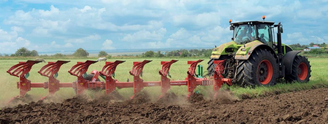 Оборотный полунавесной плуг Sukov Arcoagro On-Land